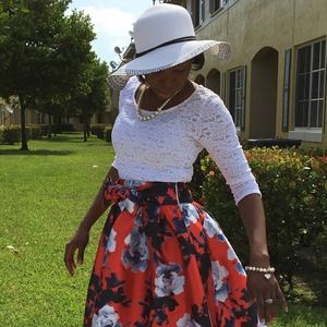 Meet your Posher, Roseline